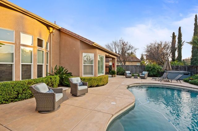 3652 Serena Avenue, Clovis, CA 93619