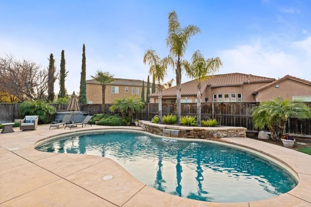 3652 Serena Avenue, Clovis, CA 93619