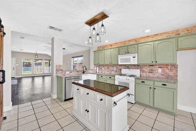 3945 Freedom Lane, Frisco, TX 75033