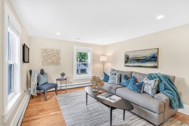 43 Central Street 43, Concord, MA 01742