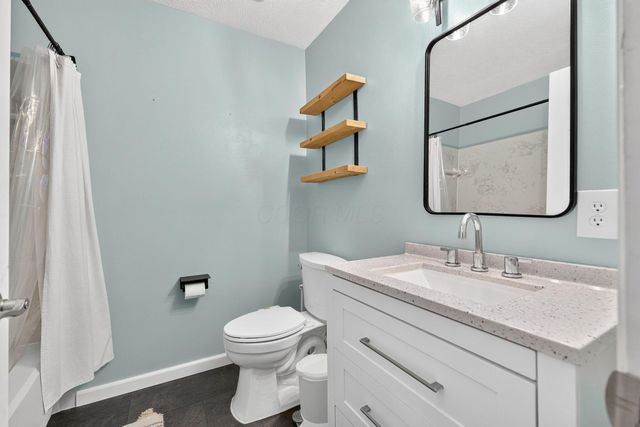 3969 Blueberry Hollow Road, Columbus, OH 43230