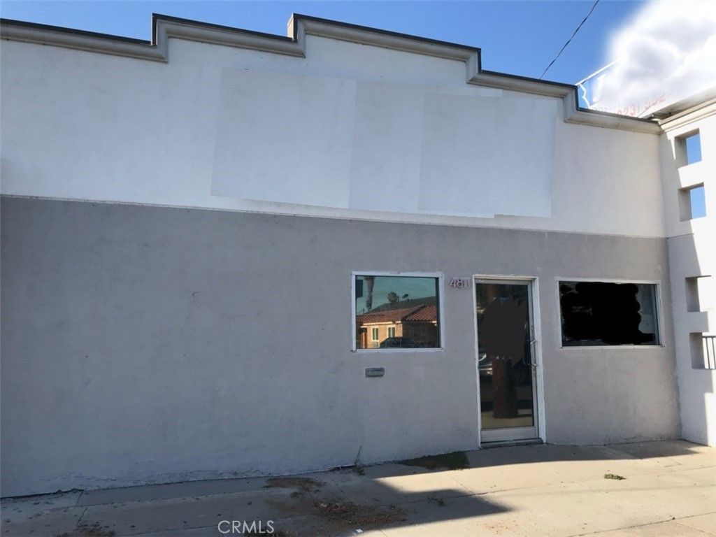 Image 2 of property listing at 4811 Florence, Bell, CA 90201