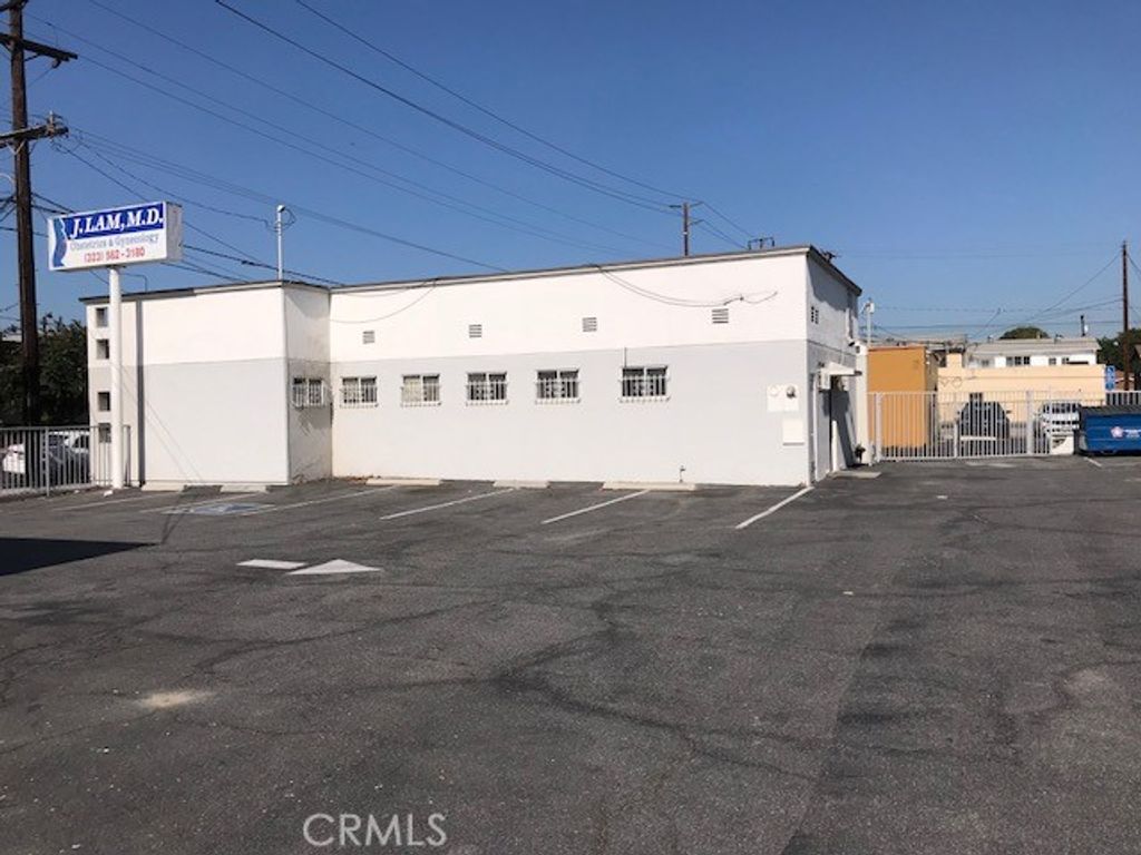 Image 6 of property listing at 4811 Florence, Bell, CA 90201