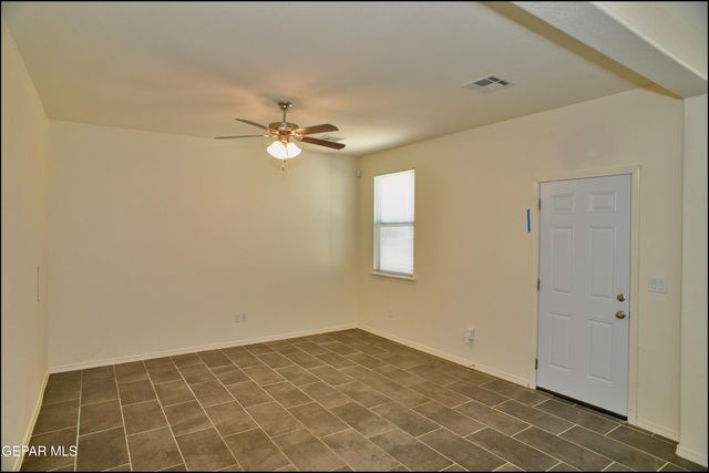 523 Sunset Valley Avenue, El Paso, TX 79927