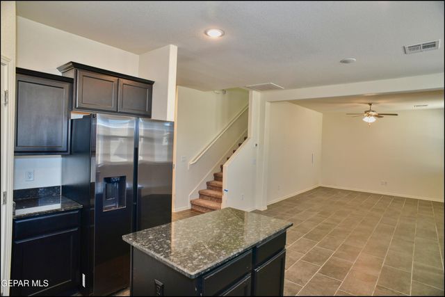 523 Sunset Valley Avenue, El Paso, TX 79927