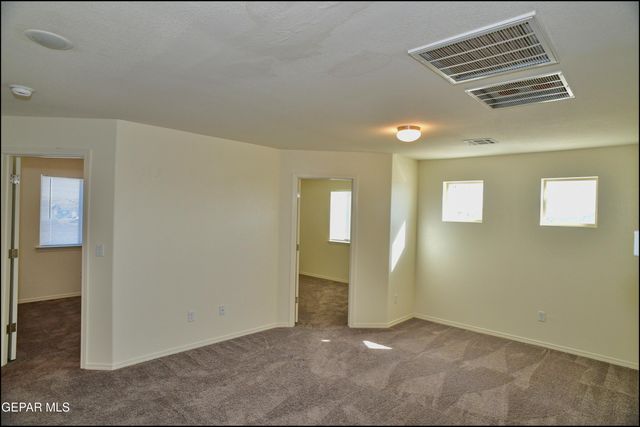 523 Sunset Valley Avenue, El Paso, TX 79927