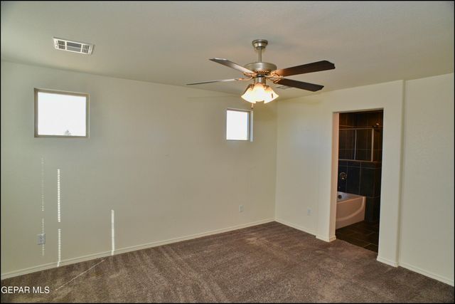 523 Sunset Valley Avenue, El Paso, TX 79927