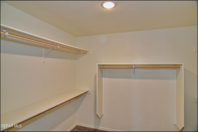 523 Sunset Valley Avenue, El Paso, TX 79927