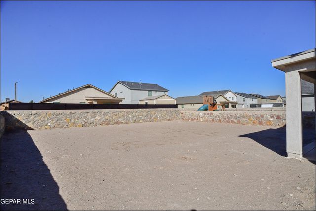 523 Sunset Valley Avenue, El Paso, TX 79927