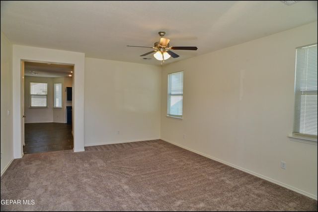 523 Sunset Valley Avenue, El Paso, TX 79927