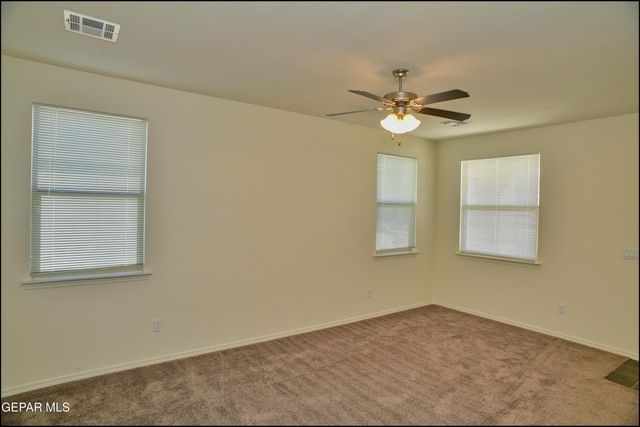 523 Sunset Valley Avenue, El Paso, TX 79927