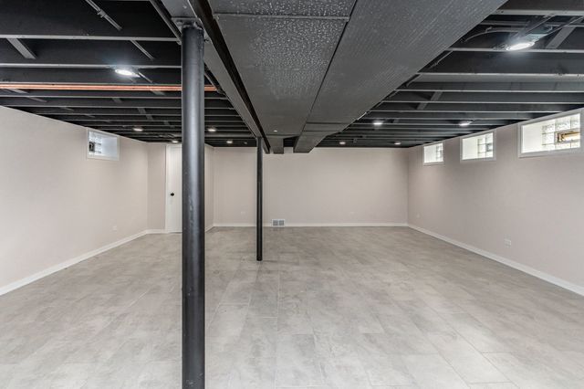 9356 S Union Avenue, Chicago, IL 60628