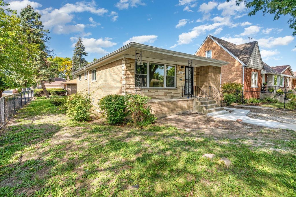 9356 S Union Avenue, Chicago, IL 60628