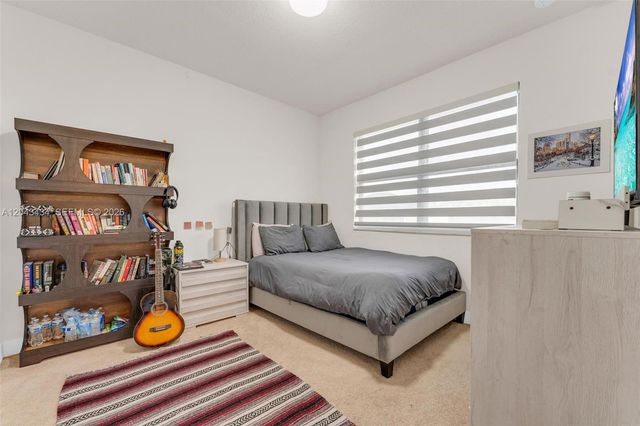 8822 NW 161st Terrace, Miami Lakes, FL 33018