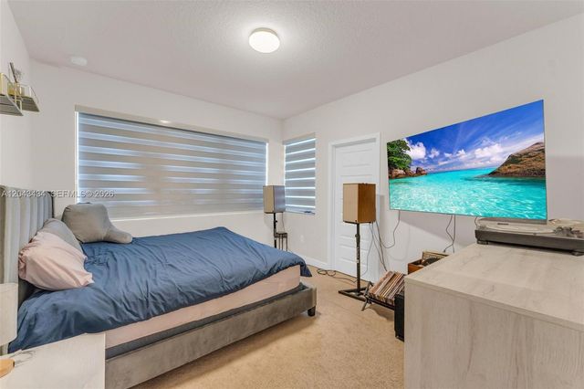 8822 NW 161st Terrace, Miami Lakes, FL 33018