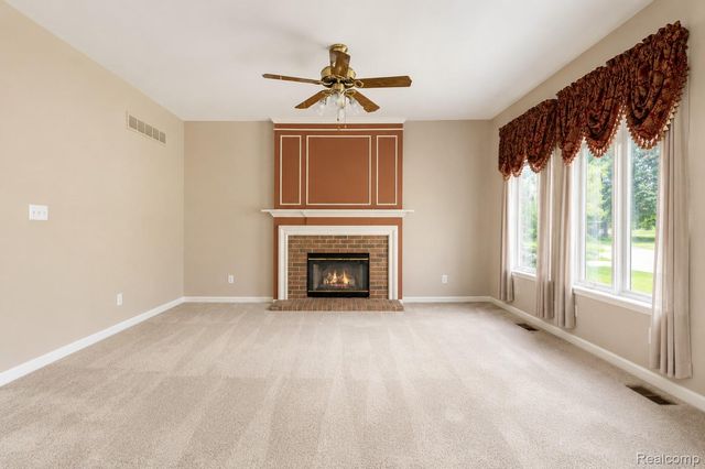 969 Hidden Creek Drive, South Lyon, MI 48178