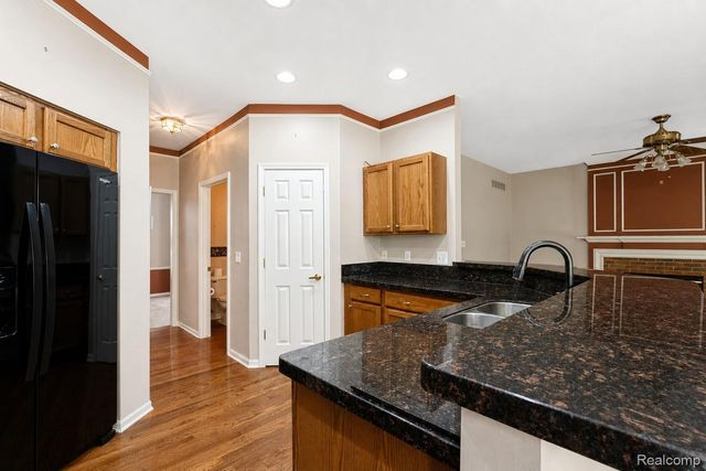 969 Hidden Creek Drive, South Lyon, MI 48178