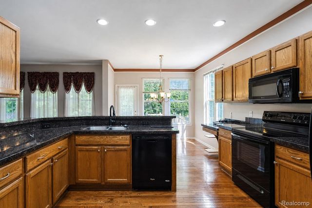 969 Hidden Creek Drive, South Lyon, MI 48178