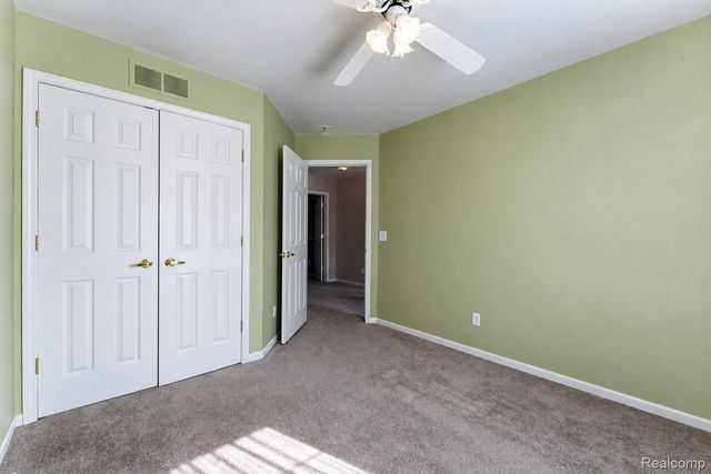 969 Hidden Creek Drive, South Lyon, MI 48178