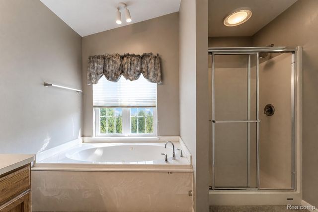 969 Hidden Creek Drive, South Lyon, MI 48178