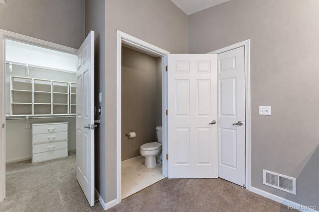 969 Hidden Creek Drive, South Lyon, MI 48178
