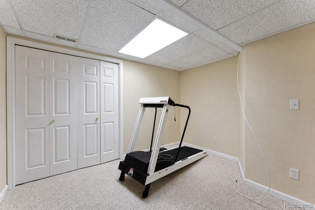 969 Hidden Creek Drive, South Lyon, MI 48178