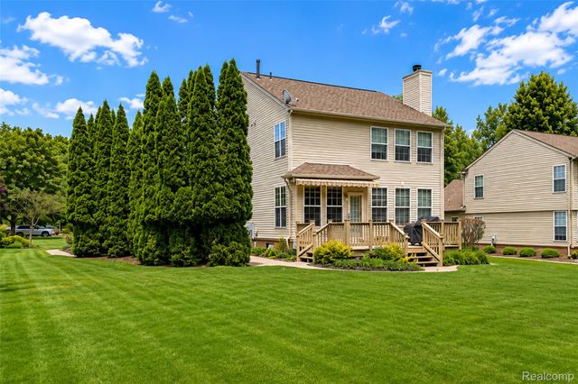 969 Hidden Creek Drive, South Lyon, MI 48178