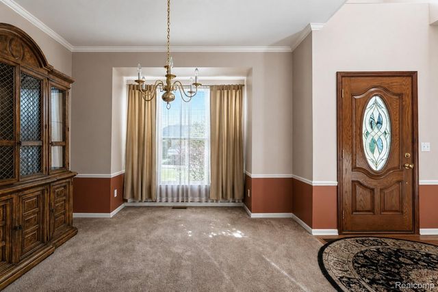 969 Hidden Creek Drive, South Lyon, MI 48178