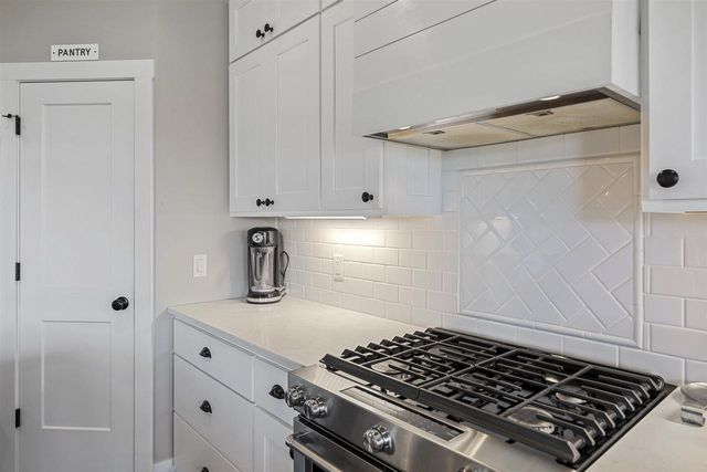 6697 Morning Dew Lane, Sun Prairie, WI 53590