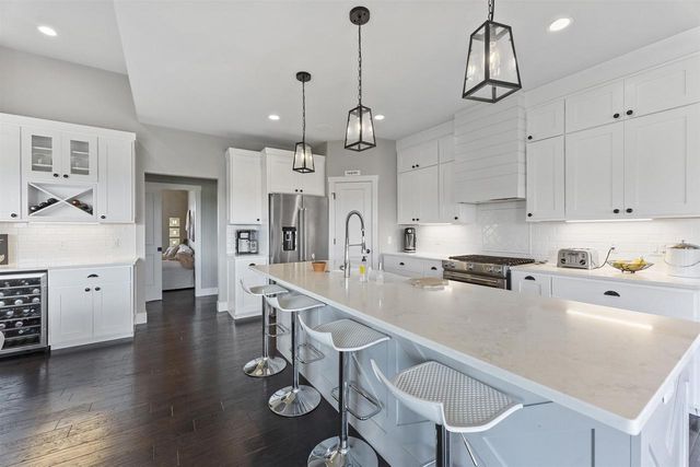 6697 Morning Dew Lane, Sun Prairie, WI 53590