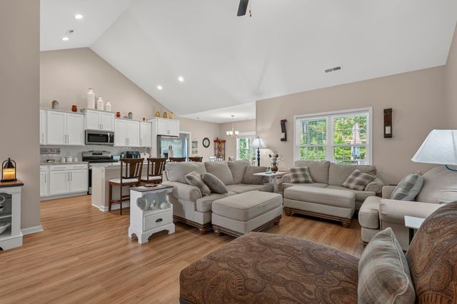 3405 Little Bay Dr., Conway, SC 29526