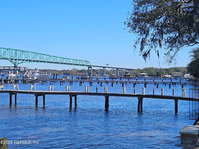 1111 NICHOLSON Road, Jacksonville, FL 32207