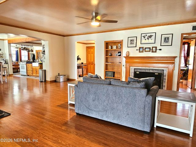 1111 NICHOLSON Road, Jacksonville, FL 32207