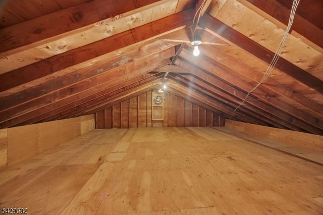712 Moses Dr, Rahway City, NJ 07065