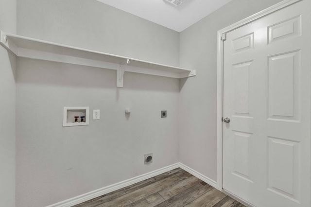 9102 Hogan Drive, Rowlett, TX 75089