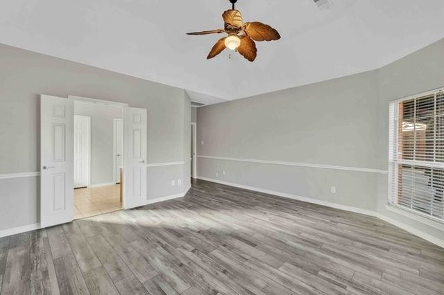 9102 Hogan Drive, Rowlett, TX 75089