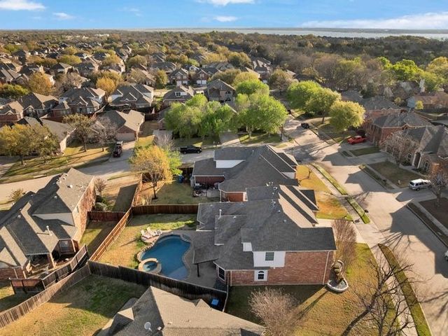 9102 Hogan Drive, Rowlett, TX 75089