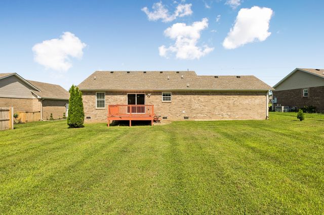 1909 Susan Rd, Columbia, TN 38401