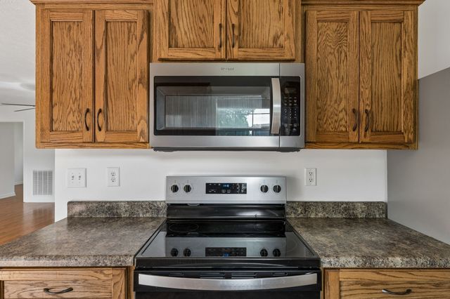 1909 Susan Rd, Columbia, TN 38401