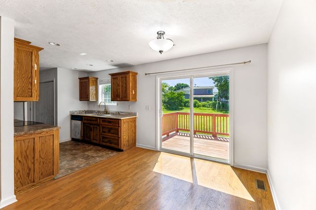 1909 Susan Rd, Columbia, TN 38401