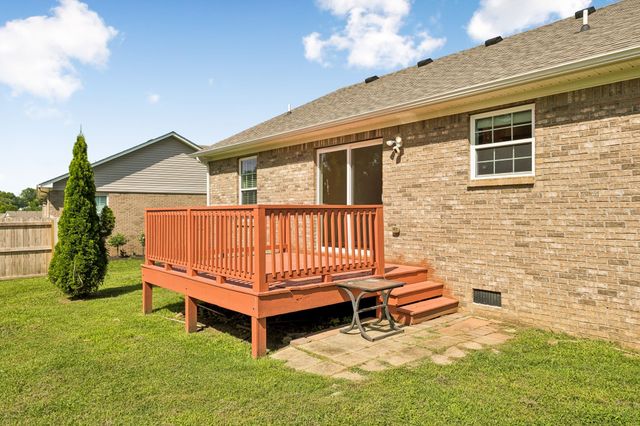 1909 Susan Rd, Columbia, TN 38401