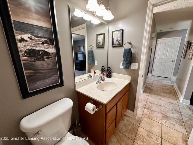 2632 Narrow Lake Road, Charlotte, MI 48813