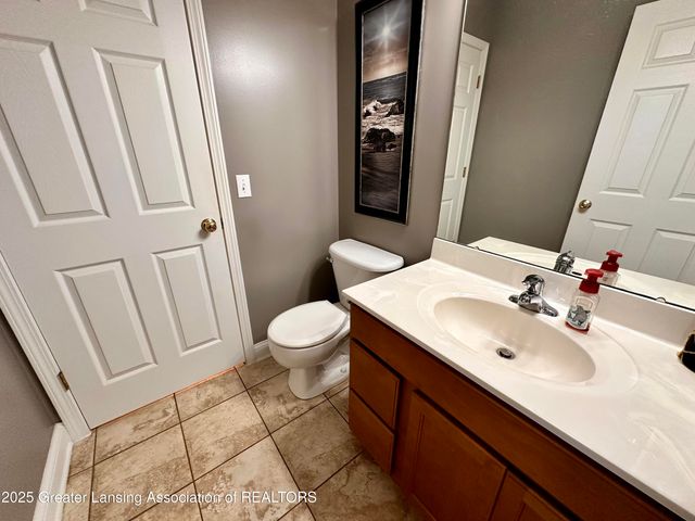 2632 Narrow Lake Road, Charlotte, MI 48813