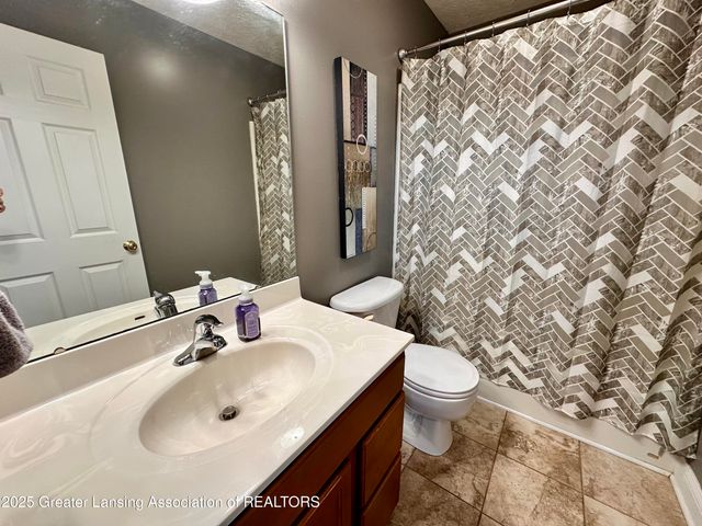 2632 Narrow Lake Road, Charlotte, MI 48813