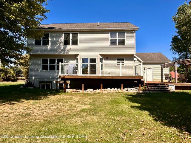 2632 Narrow Lake Road, Charlotte, MI 48813