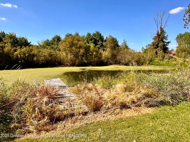 2632 Narrow Lake Road, Charlotte, MI 48813