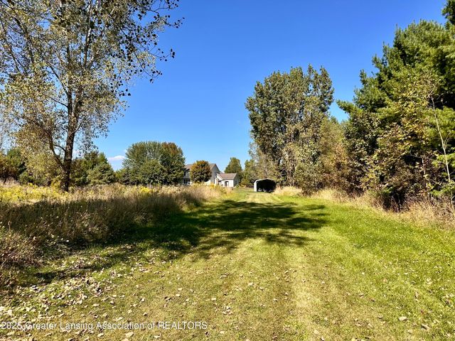 2632 Narrow Lake Road, Charlotte, MI 48813