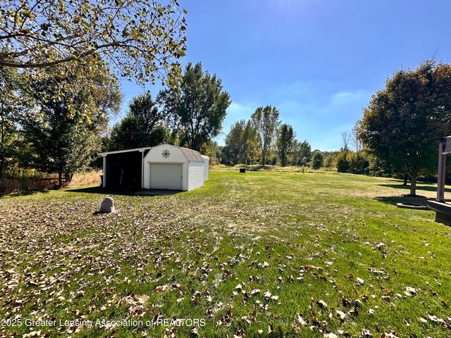 2632 Narrow Lake Road, Charlotte, MI 48813