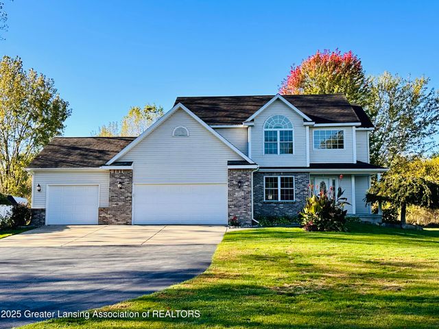 2632 Narrow Lake Road, Charlotte, MI 48813