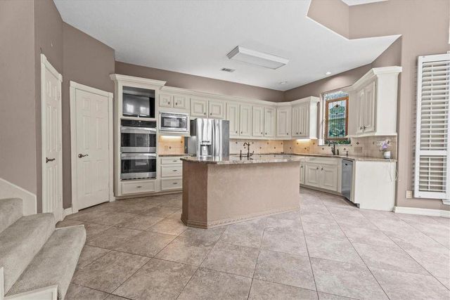 5038 Huntwick Parc Court, Houston, TX 77069
